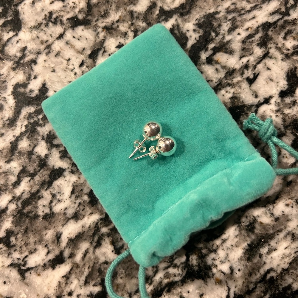 Brilliant Earth Silver Ball Stud Earrings